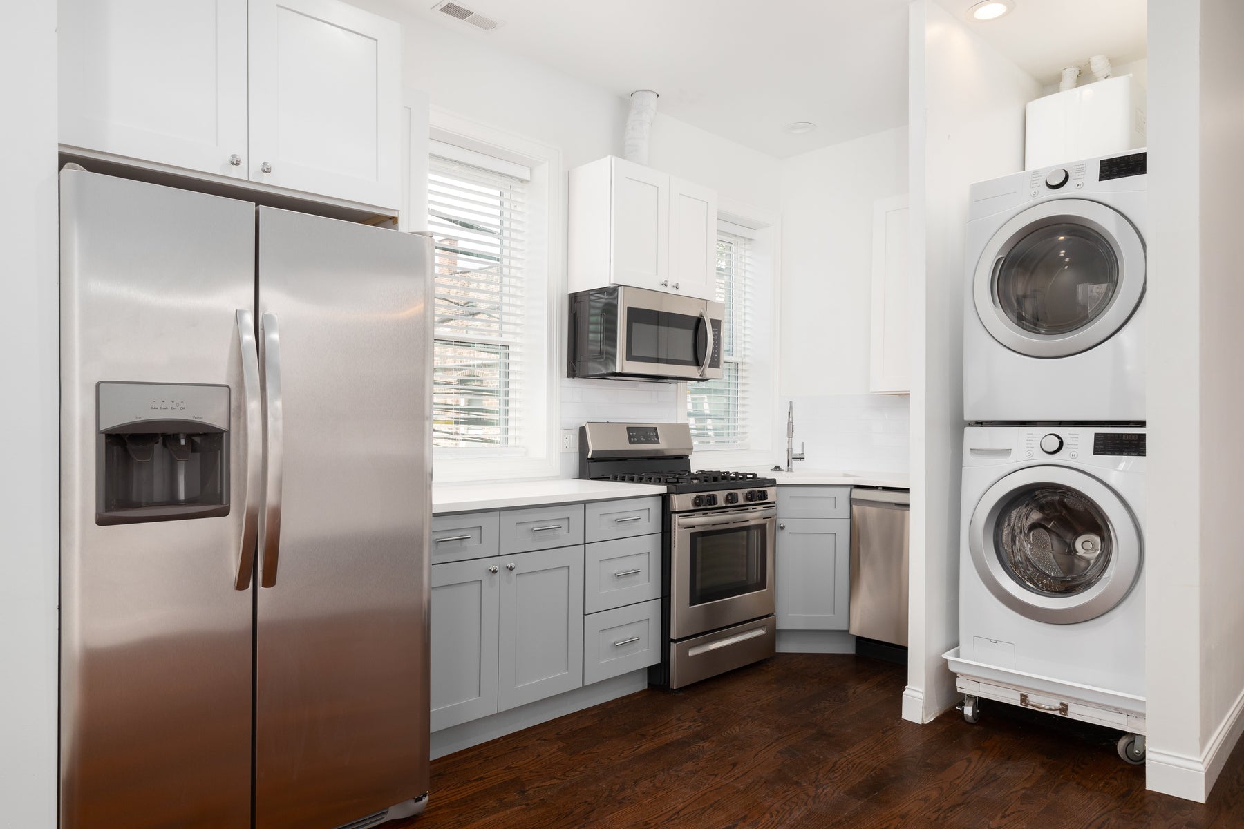 All-in-One Washer-Dryer vs. Two Separate Units